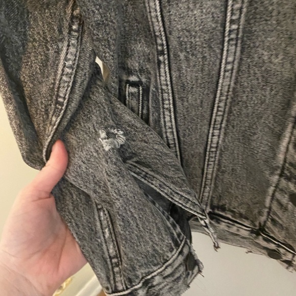 Levi's Gray Denim Jacket - Picture 6 of 9